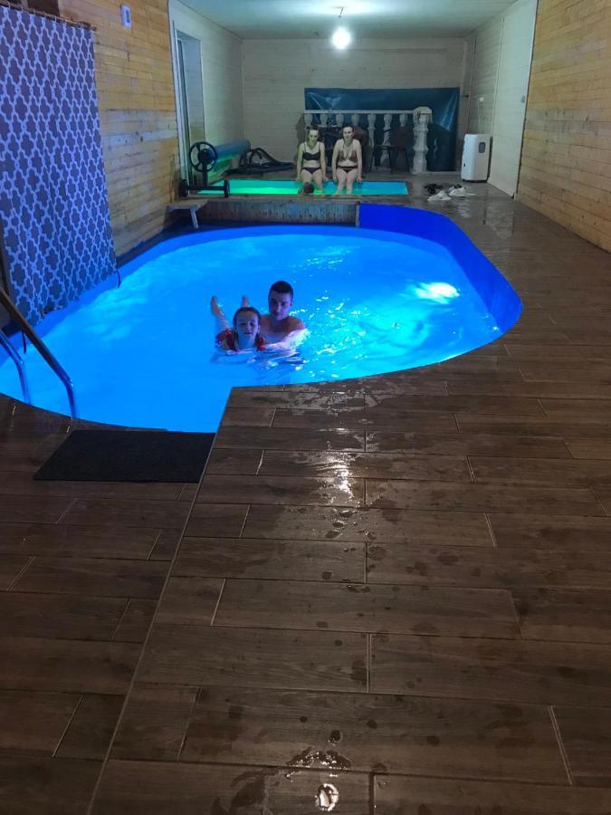 Hotel Velyka Gora Kolochava Esterno foto