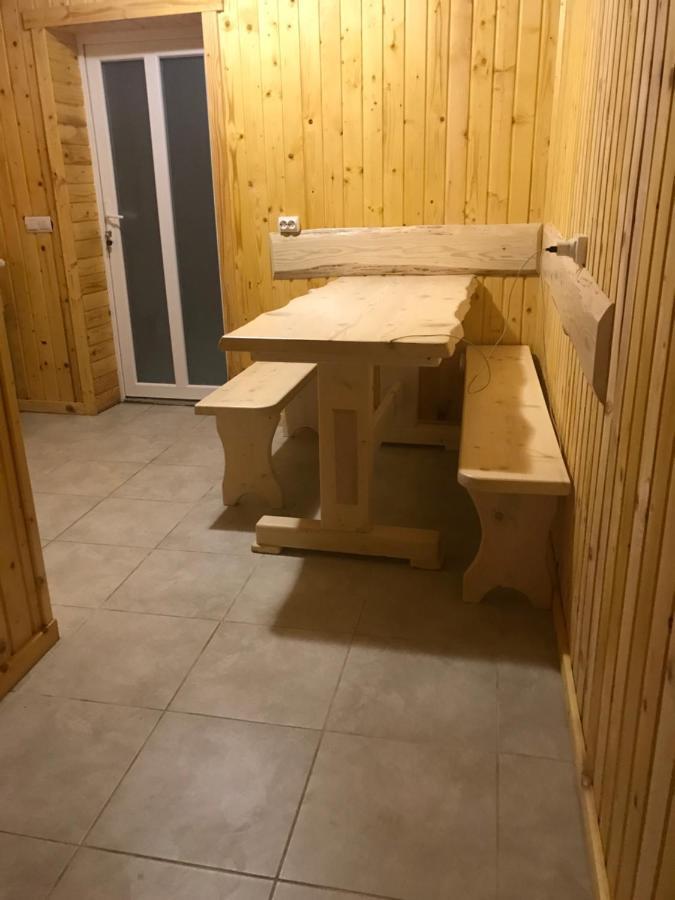 Hotel Velyka Gora Kolochava Esterno foto